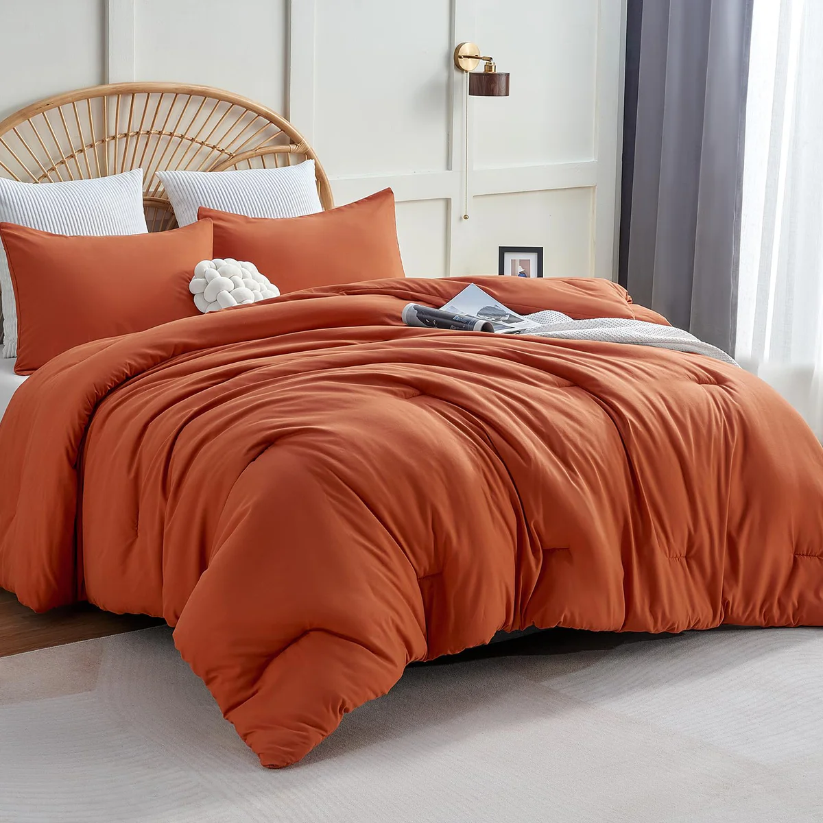 CozyLux Comforter
