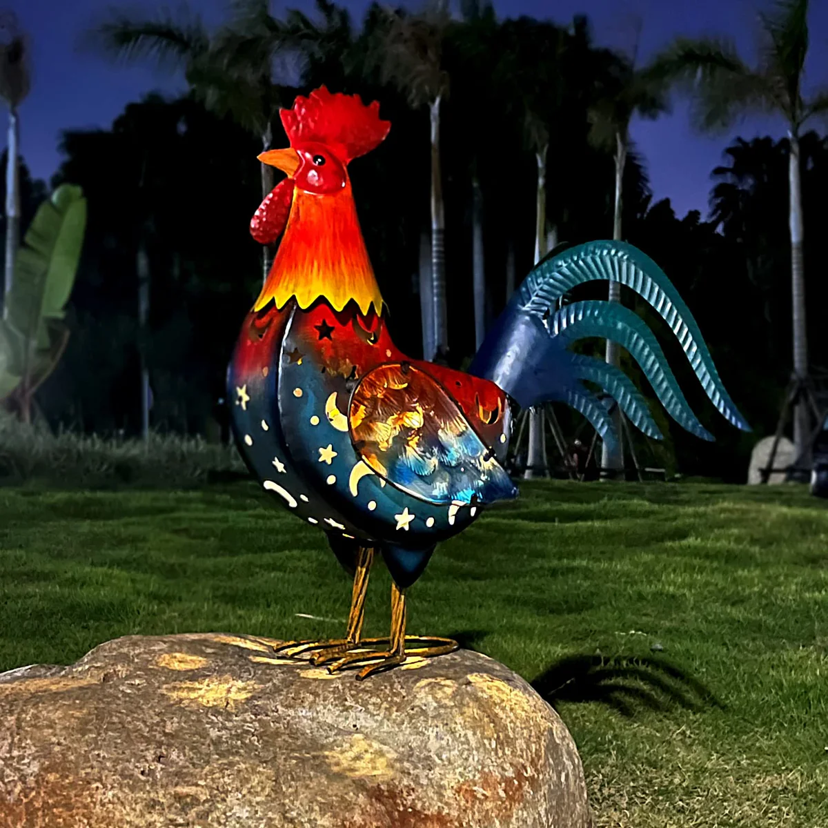 LIFFY Metal Rooster Solar Powered Garden Decor