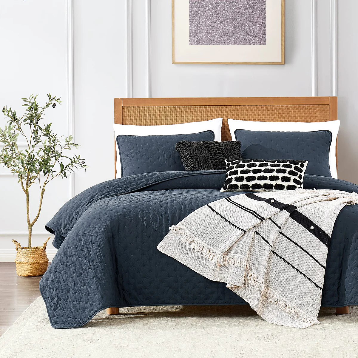ROARINGWILD Quilted Set