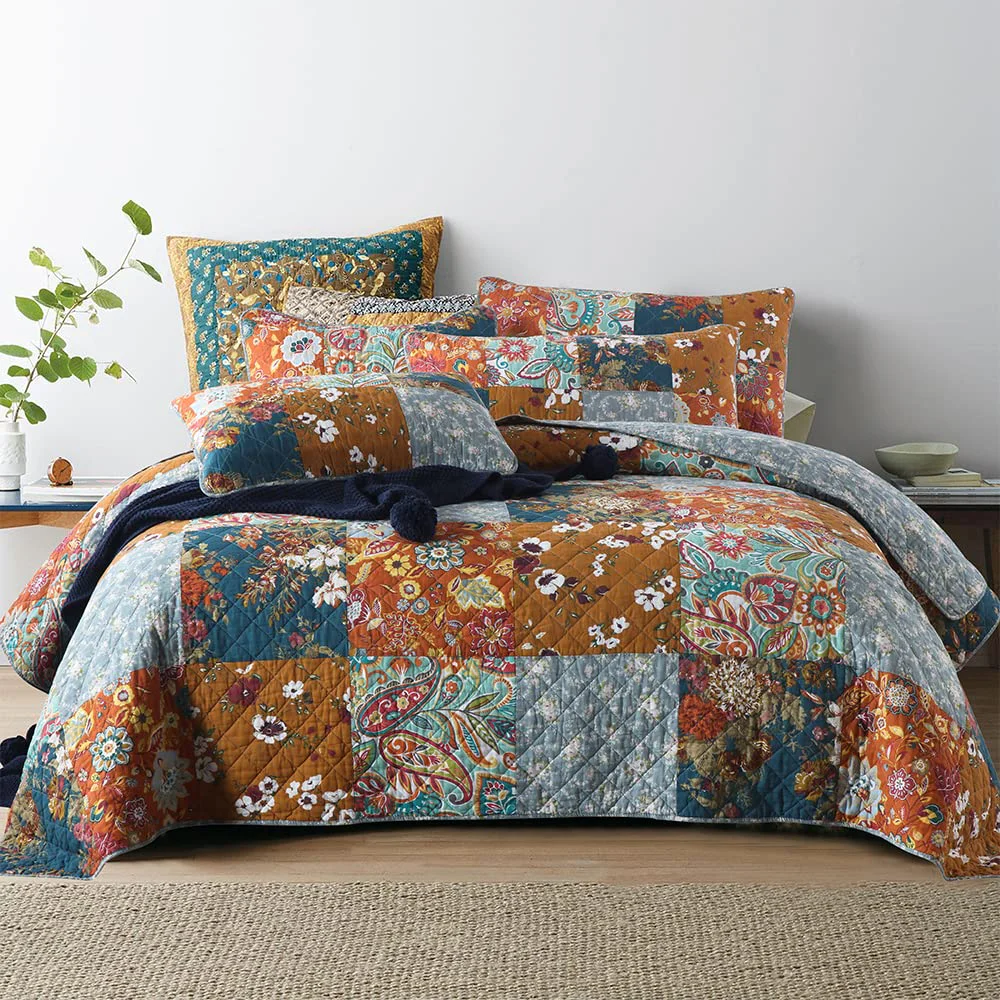camandy Paisley Floral Patchwork Bedspread Quilt Set