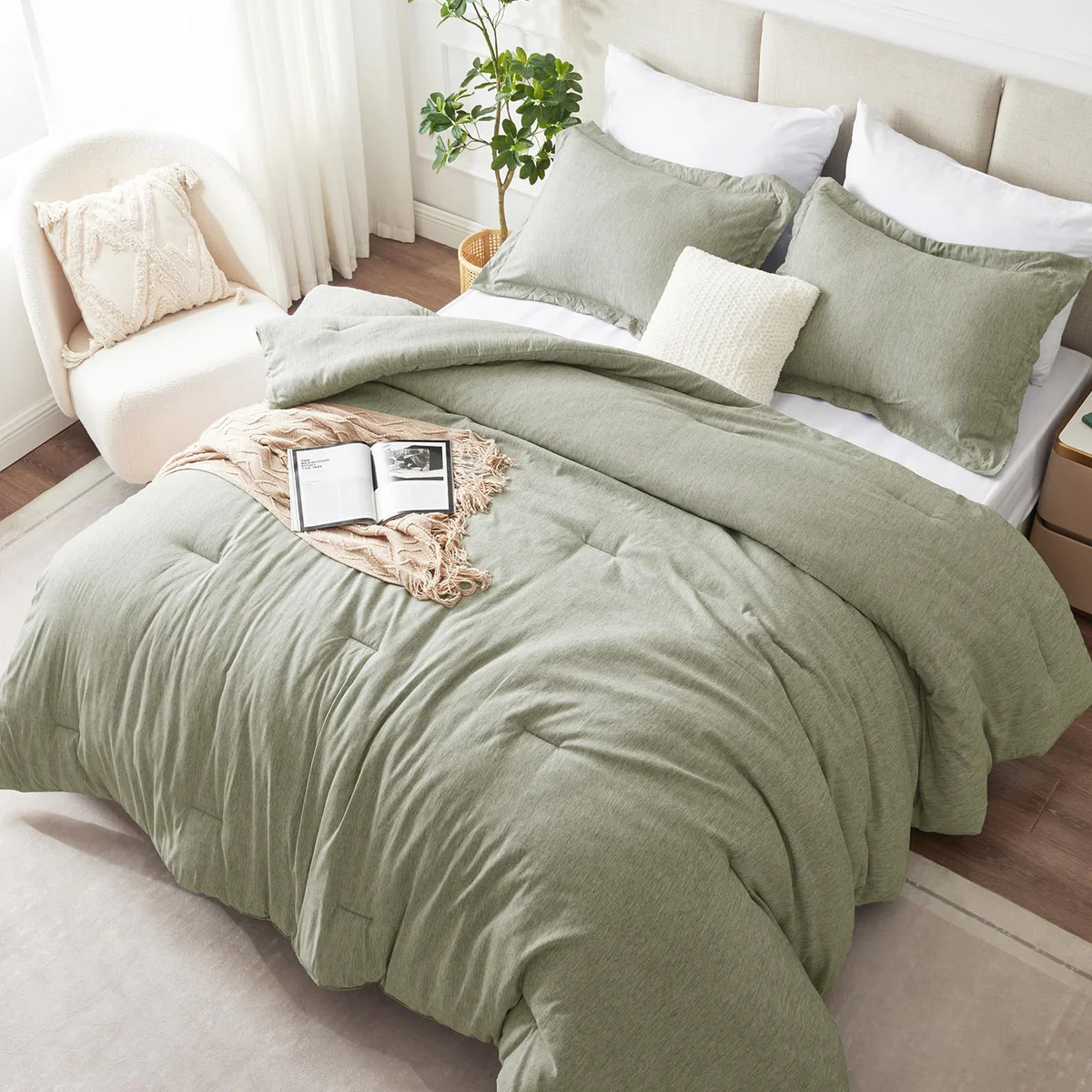 CozyLux Comforter Set 