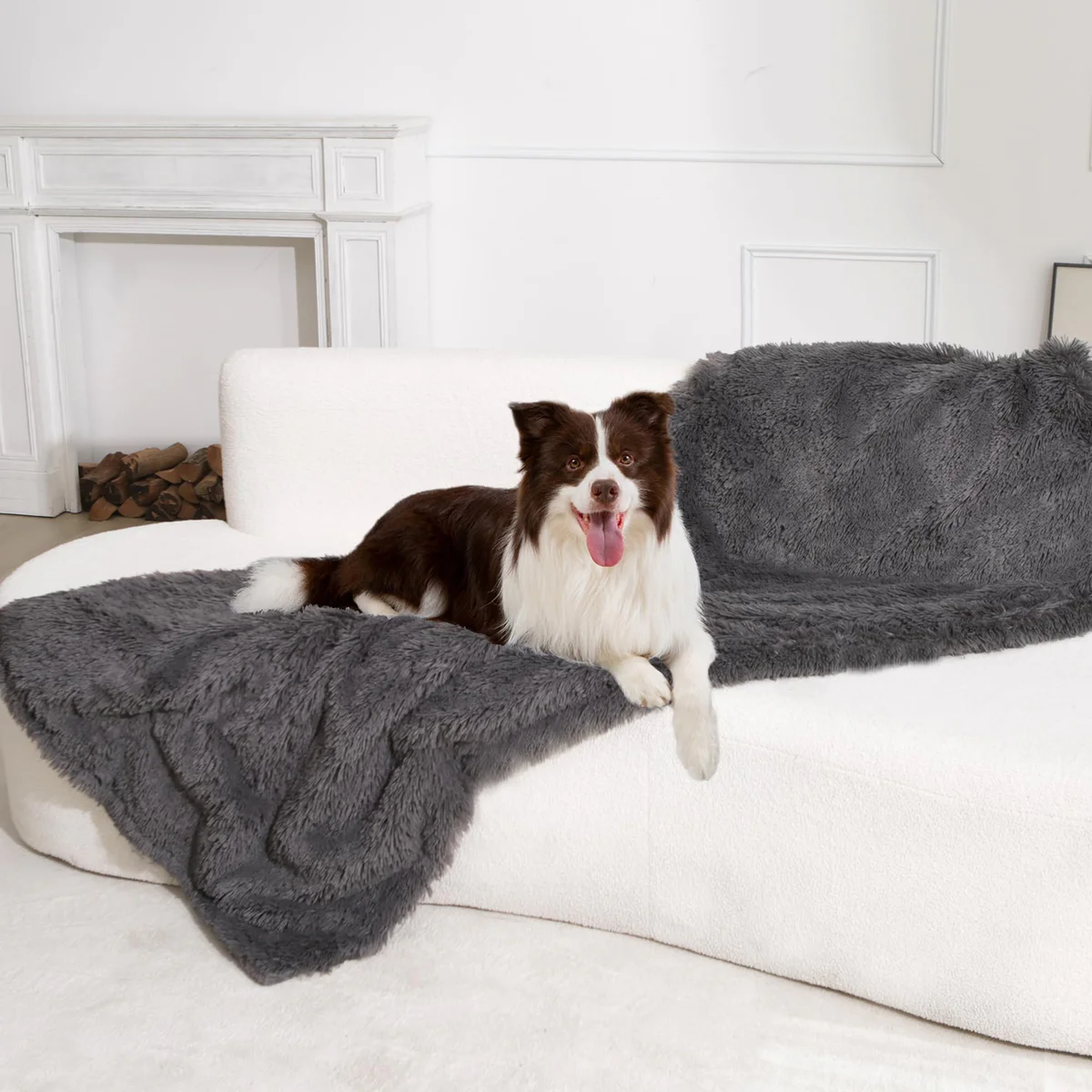 gogobunny Waterproof Faux Fur Pet Blanket Throw