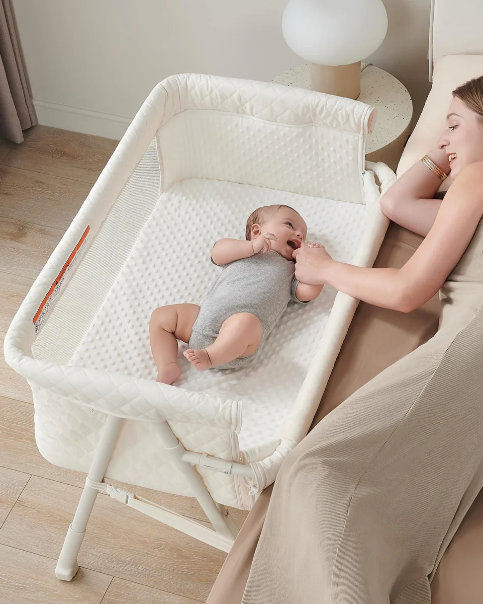 AirClub Bedside Sleeper Bassinet
