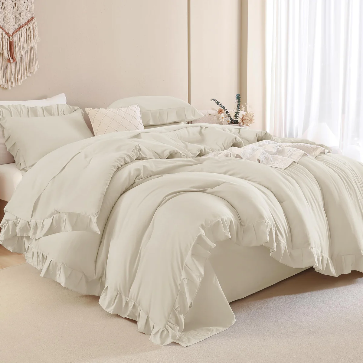 Andency Ruffle Comforter Set