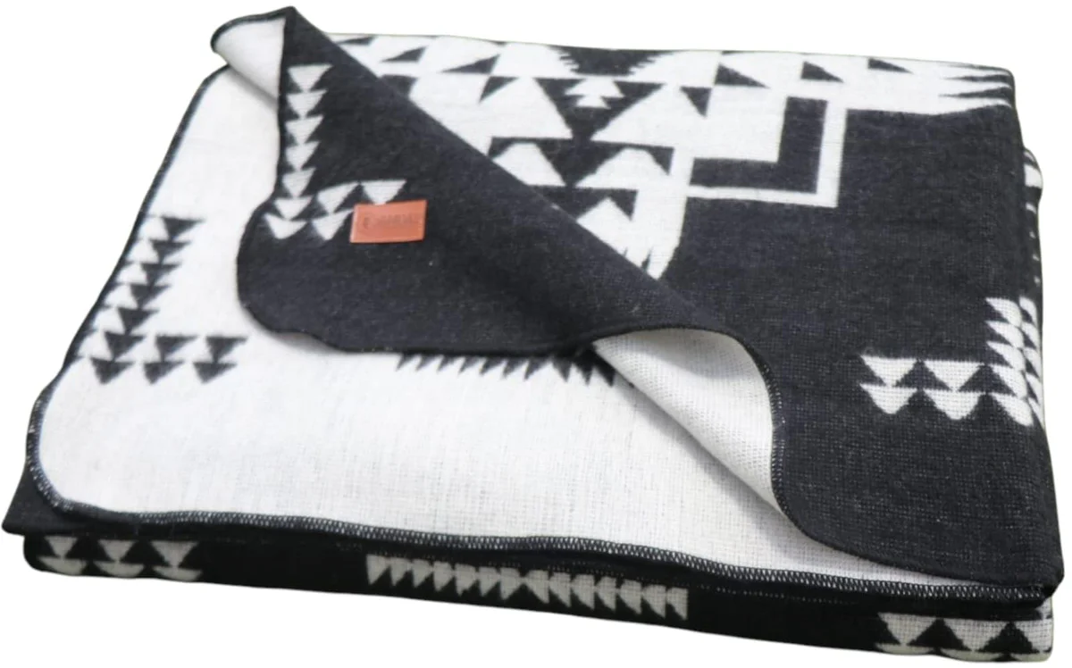 AHUAY HANDMADE BY INDIGENOUS, Blanket 