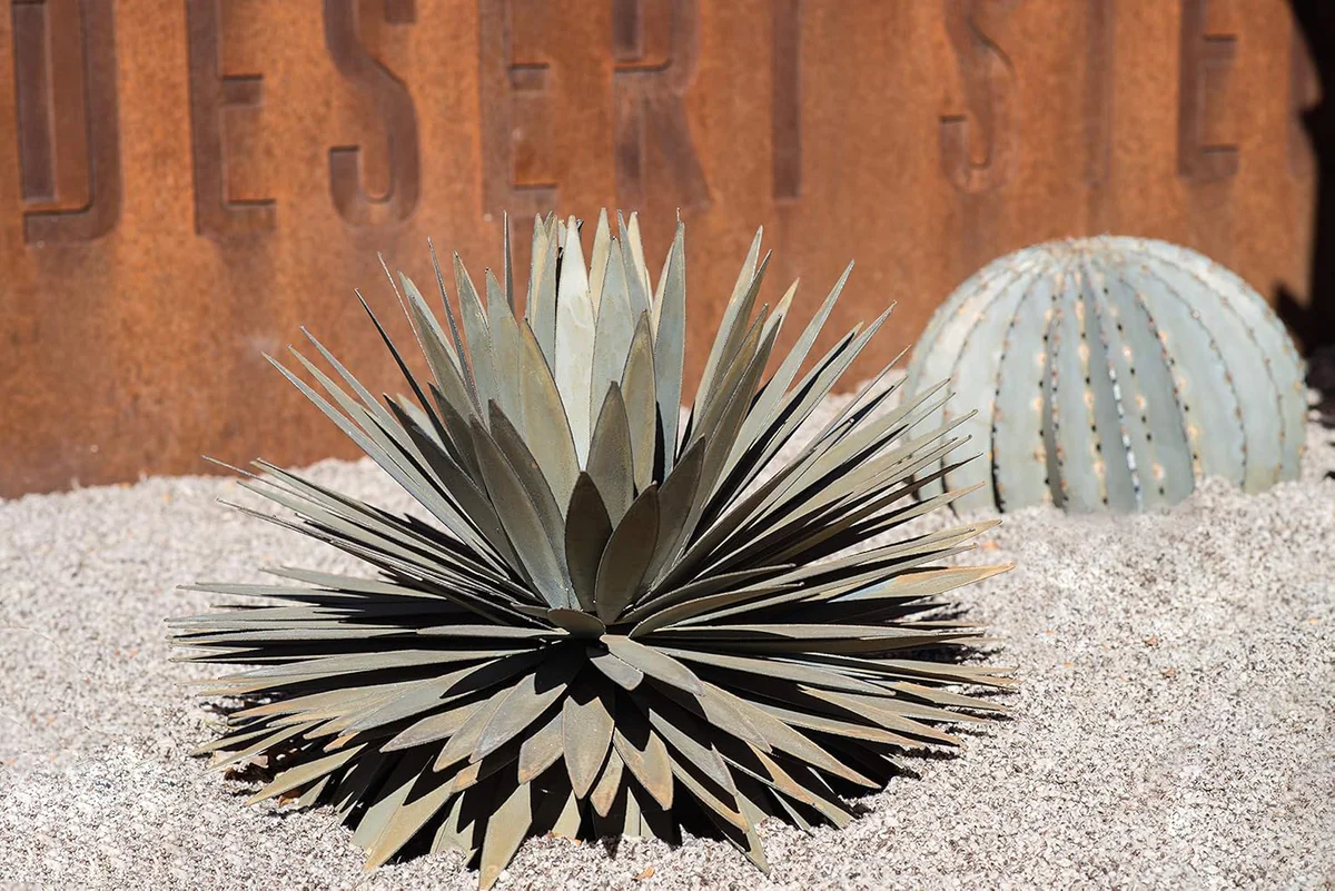 Desert Steel Yucca Metal Yard Art